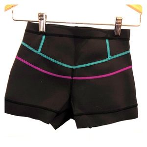 PRANA neoprene shorts 💕✨